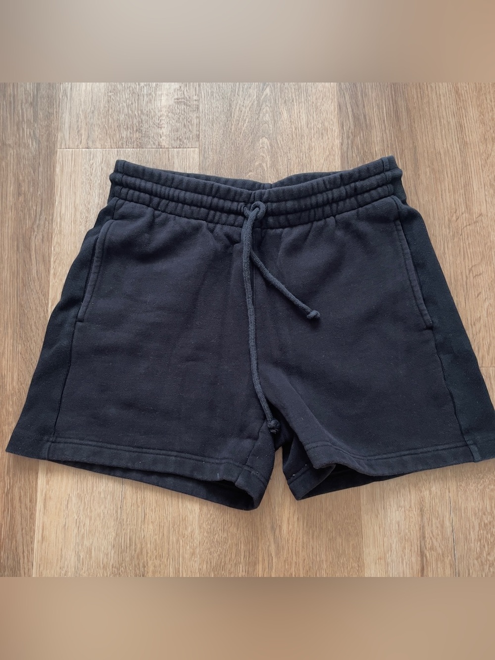 TNA Cozy fleece shorts
